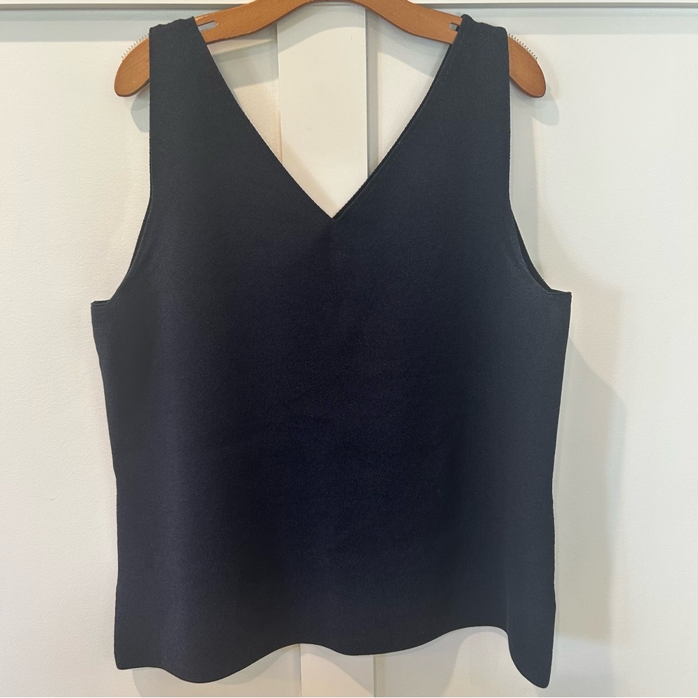 MM Lafluer Peggy Shirt Navy Double V Sleeveless Stretch‎ Office Minimalist +3